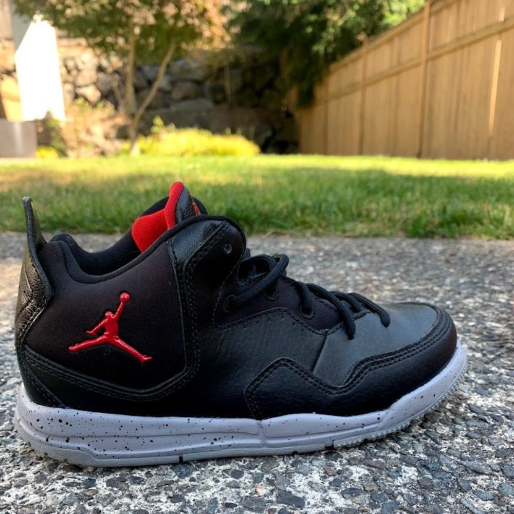 Jordan Courtside Kids Size 2